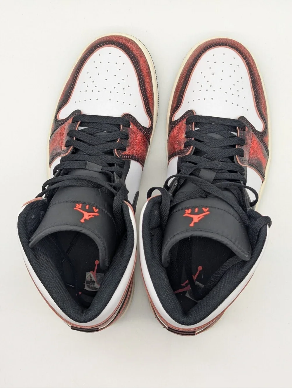 Mens Size 10.5 Nike Jordan 1 SE Mid Wear-Away Chicago Red Black Shoes DV9565-006
